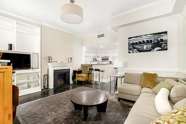 Rented by Douglas Elliman | media 25