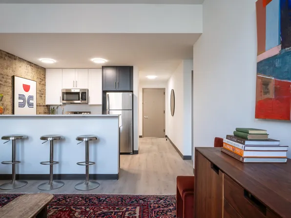 857 Bergen Avenue image 4 of 47