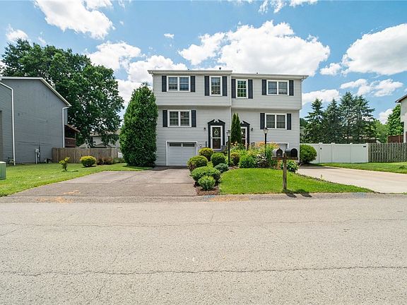 3rd image of 207 Opal Dr