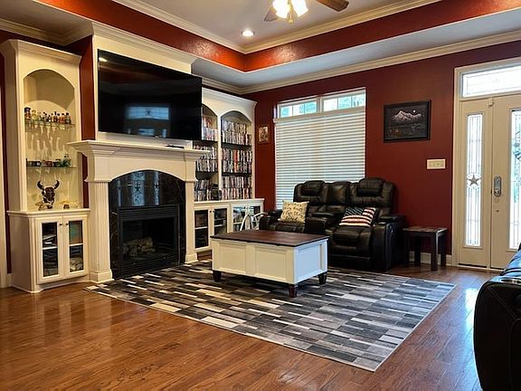 2nd image of 17 Annadale Dr