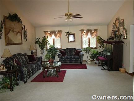 4th image of 14750 Reynolds Ln