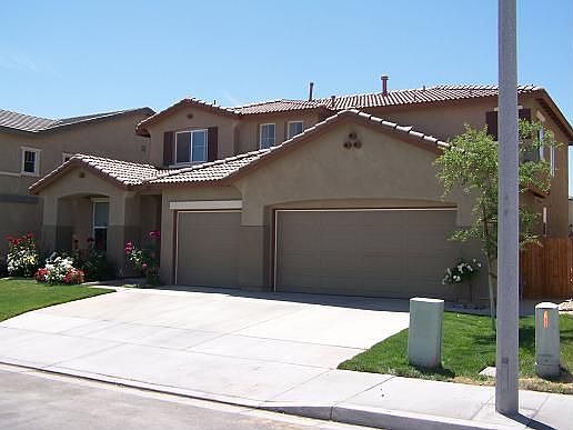 4 Bed, 3 Bath,3 Car Garage, 2886 SF