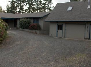 12699 Vista Dr NE, Bainbridge Island, WA 98110