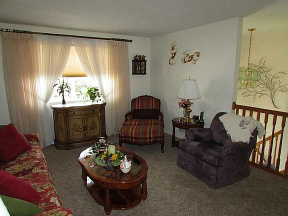 2nd image of 1833 Gina Dr