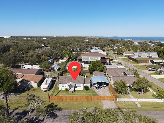 3rd image of 303 Palmetto Ave