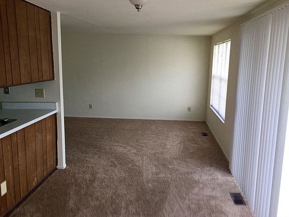 3rd image of 5837 Troy Villa Blvd