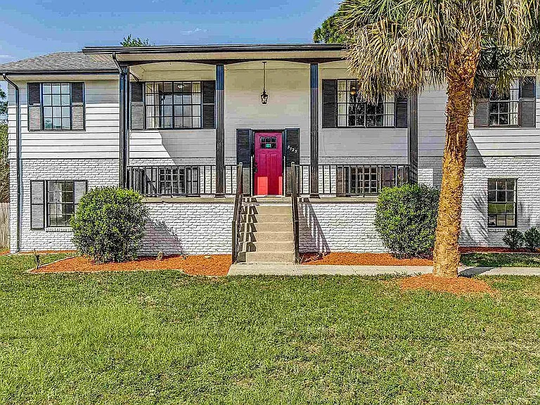 3125 Logan Dr — Photo 1