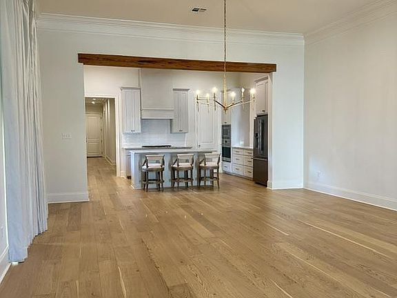 5th image of 1803 Rouzan Ave