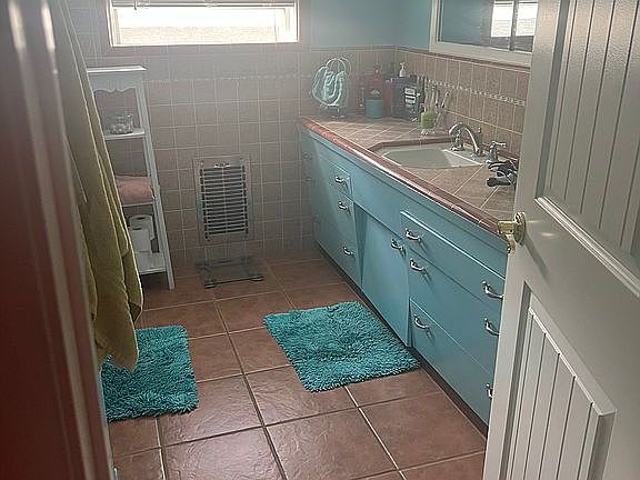 2nd image of 1195 Linda Vista Dr