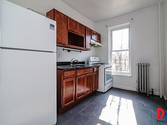 3rd image of 1404 St Marks Ave #2