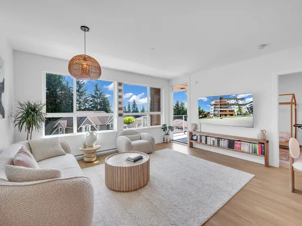 723 Grover Ave #417, Coquitlam, BC V3J 3C6