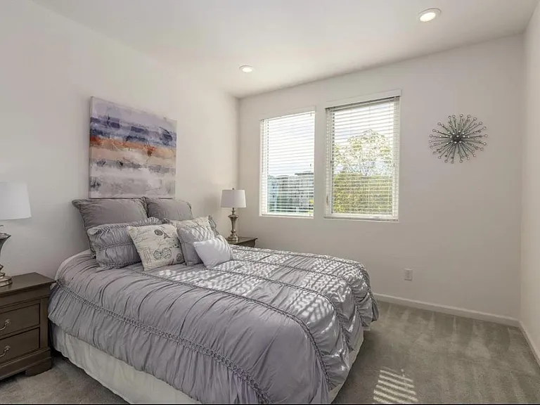 5649 Dublin Blvd — Photo 12
