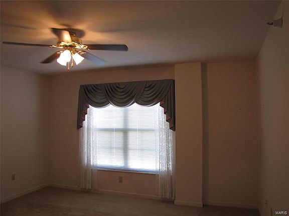 5th image of 3624 Colonia Place Dr APT E