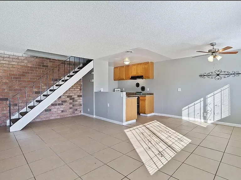 4404 Calandria St #2 — Photo 12