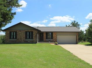 340 Pine Blvd, Lonedell, MO 63060