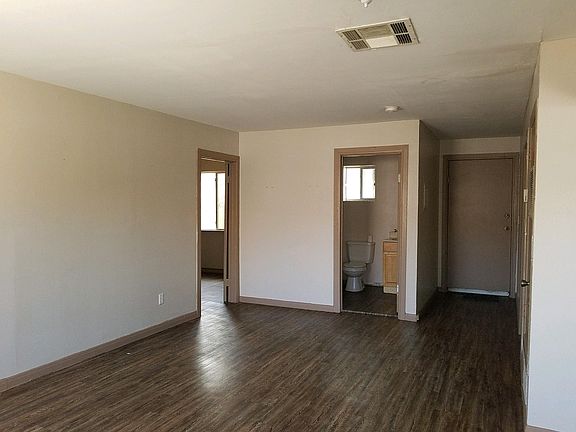 2nd image of 187 N Awbrey St APT 4