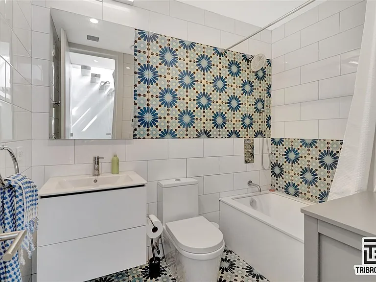 181 Greenpoint Ave #1S — Photo 8