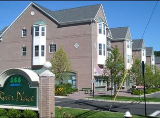 609 River Pl, Butler, NJ 07405