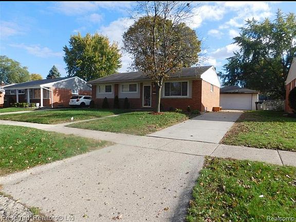 5th image of 6818 Bison St