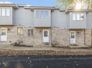 14828 S Penn Rd, Plainfield, IL 60544