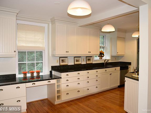 5th image of 3960 Langley Ct NW APT D622