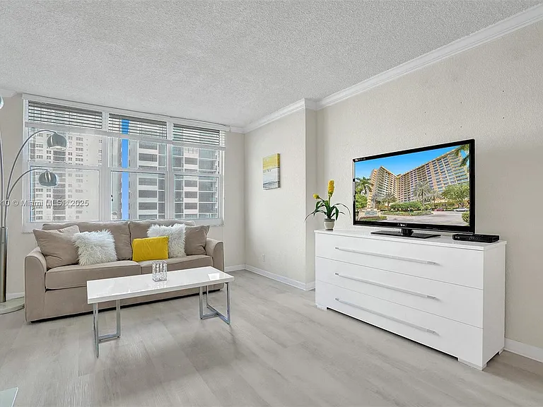 2501 S Ocean Dr #903 — Photo 3