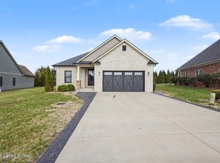 151 Remington Dr, Bardstown, KY 40004