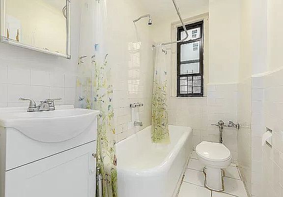 5th image of 63 Clarkson Ave #2H
