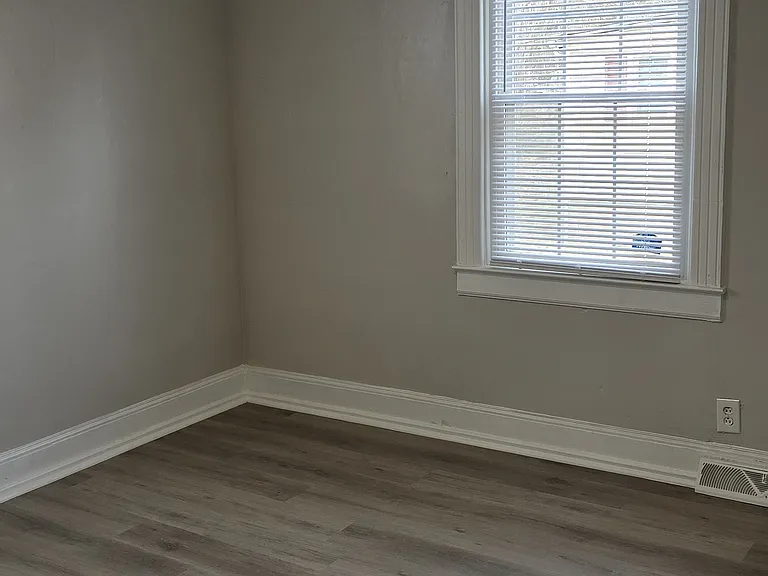 207 Maple Ln — Photo 23