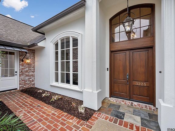 2nd image of 3225 Grand Way Ave