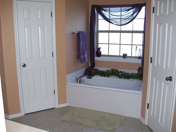 M BATH 1