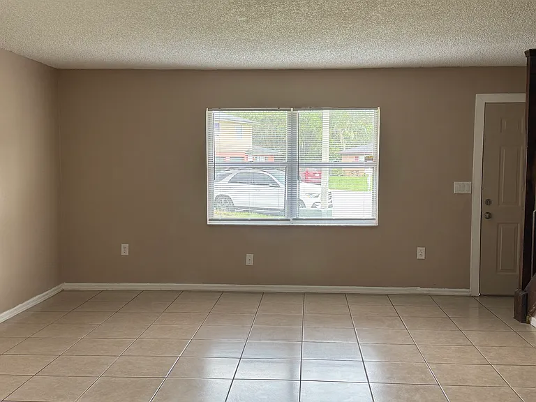 212 Mary Catherine Ct #212 — Photo 7