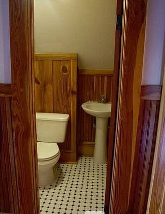4th image of 625 NE 1st St APT 8