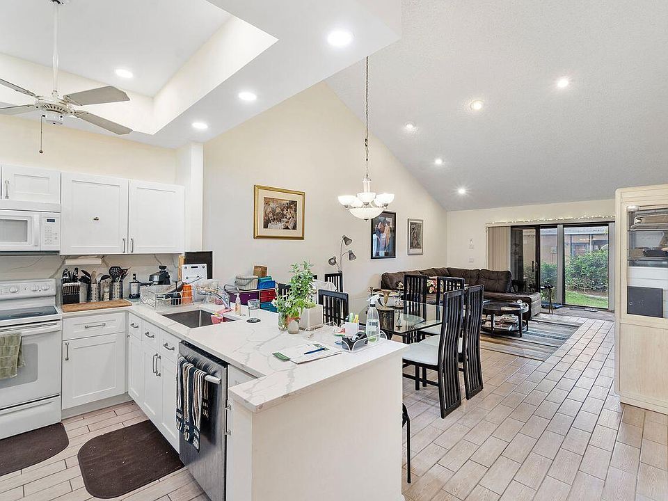 1st image of 10900 Waterberry Court