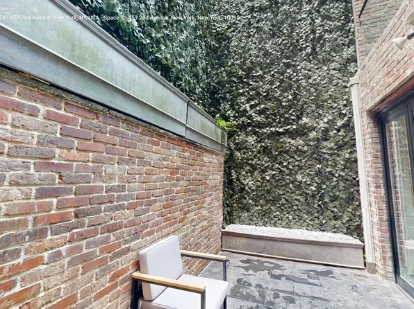 453 2nd Avenue image 17 of 26