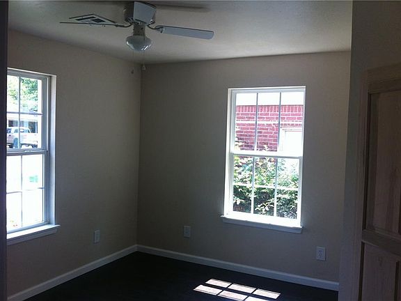 4th image of 5107 N Willow Ave