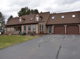 380 E Cobble Hill Rd, Barre, VT 05641