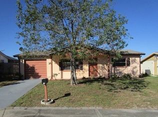 9315 Hunt Club Ln, Port Richey, FL 34668