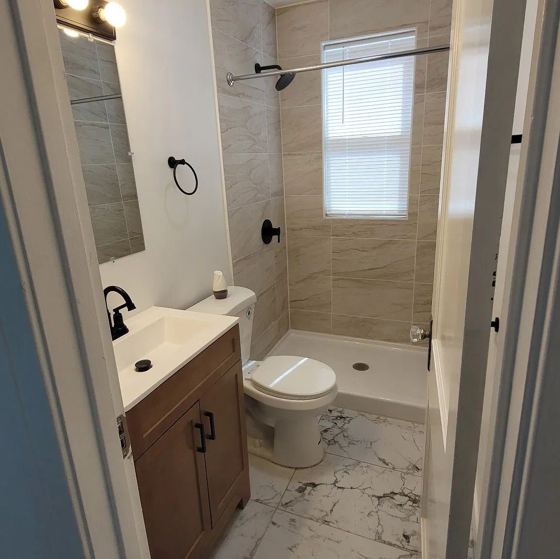1 bed, $1,100 — Photo 4
