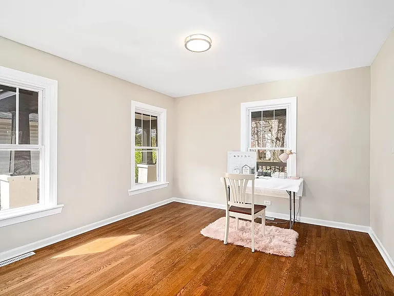 1033 S Josephine Boyd St — Photo 10
