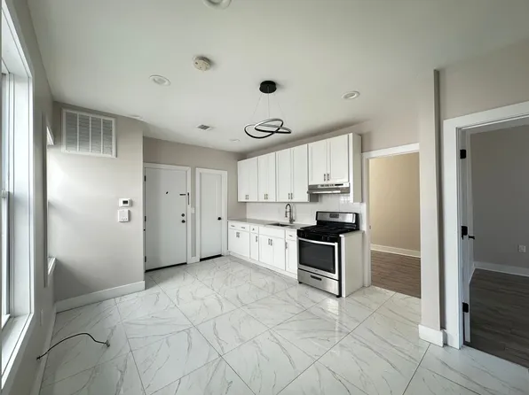 484 Kennedy Blvd #36E, Bayonne, NJ 07002