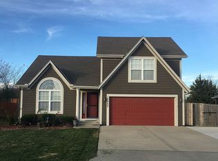 10522 Augusta Dr, Kansas City, KS 66109