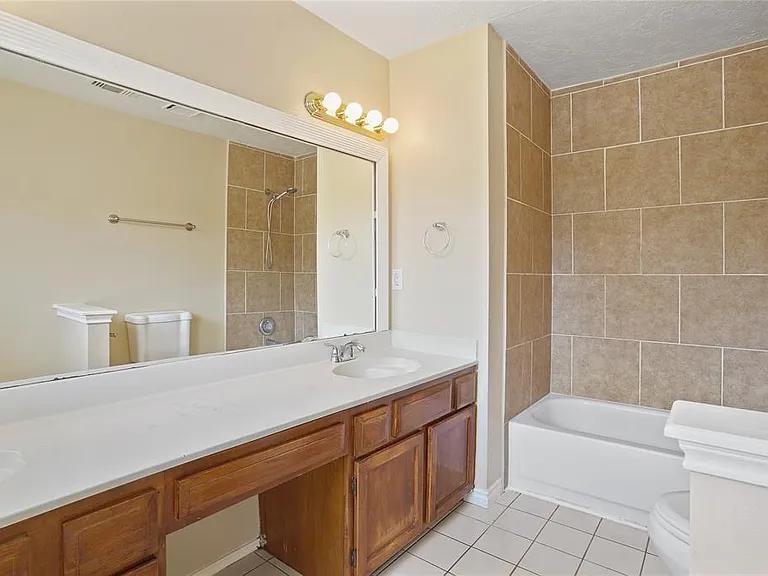 10518 Linecamp Dr — Photo 12