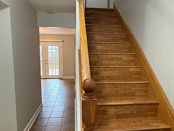 4th image of 1711 Corregidor St