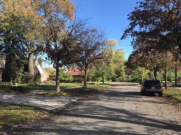 4th image of 13116 Kingston Ave