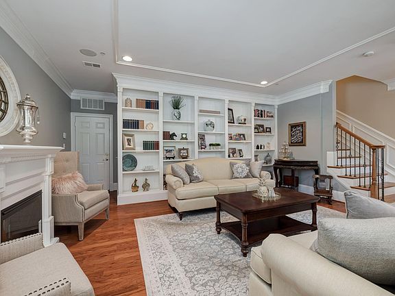 Custom Built-ins & Recessed Lighting