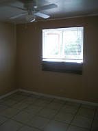 5th image of 929 Tomasita St NE