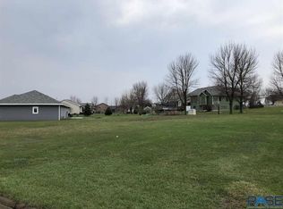 1600 Holiday Dr, Canton, SD 57013