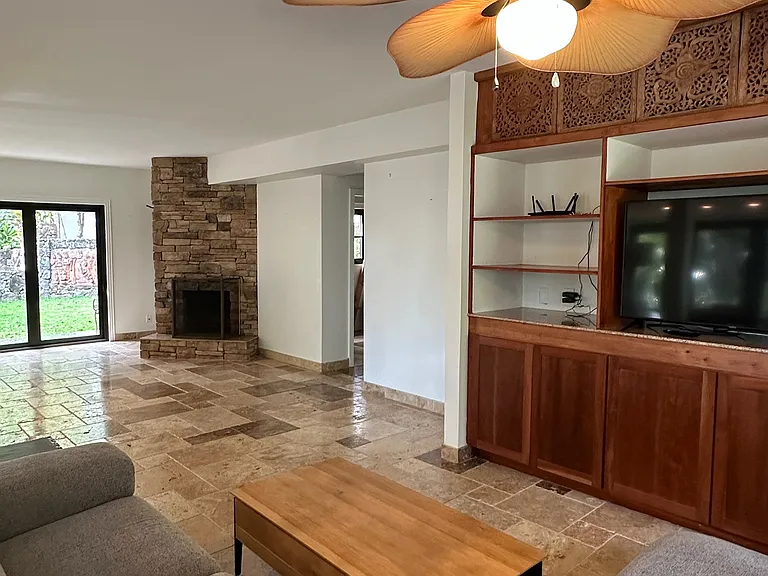 3657 Tantalus Dr — Photo 10