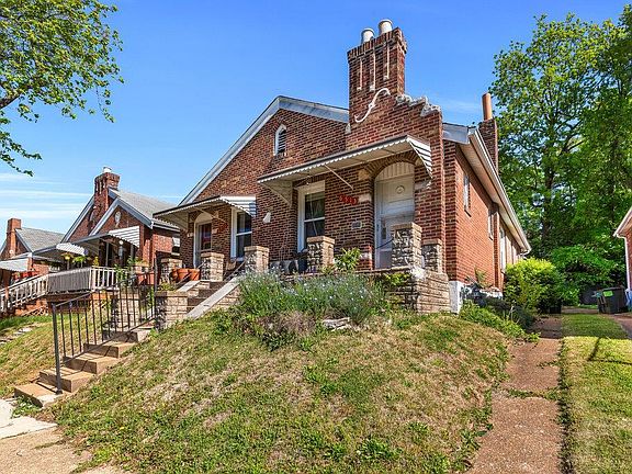 3rd image of 6513 Hoffman Ave